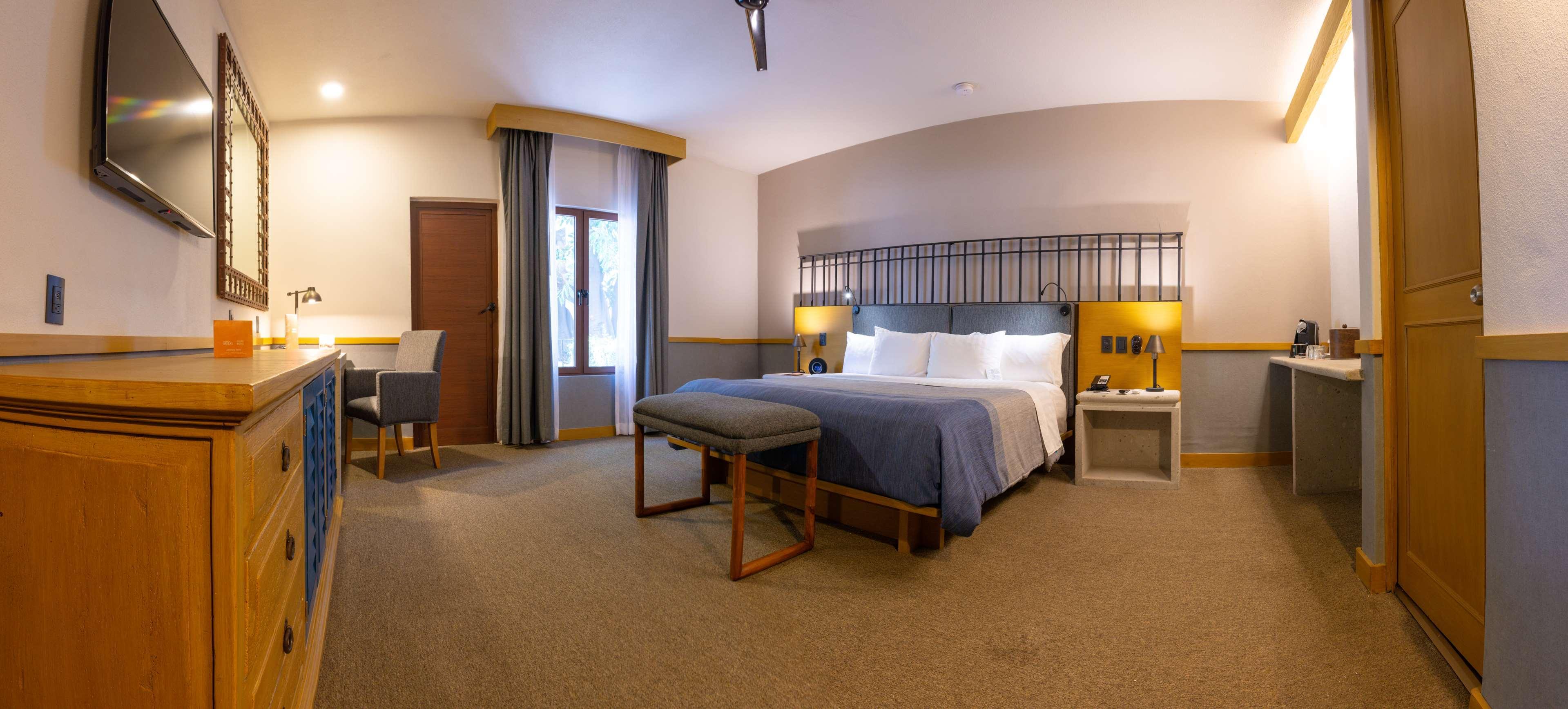 Hacienda Jurica By Brisas Hotel Queretaro Exterior photo A room at the hotel
