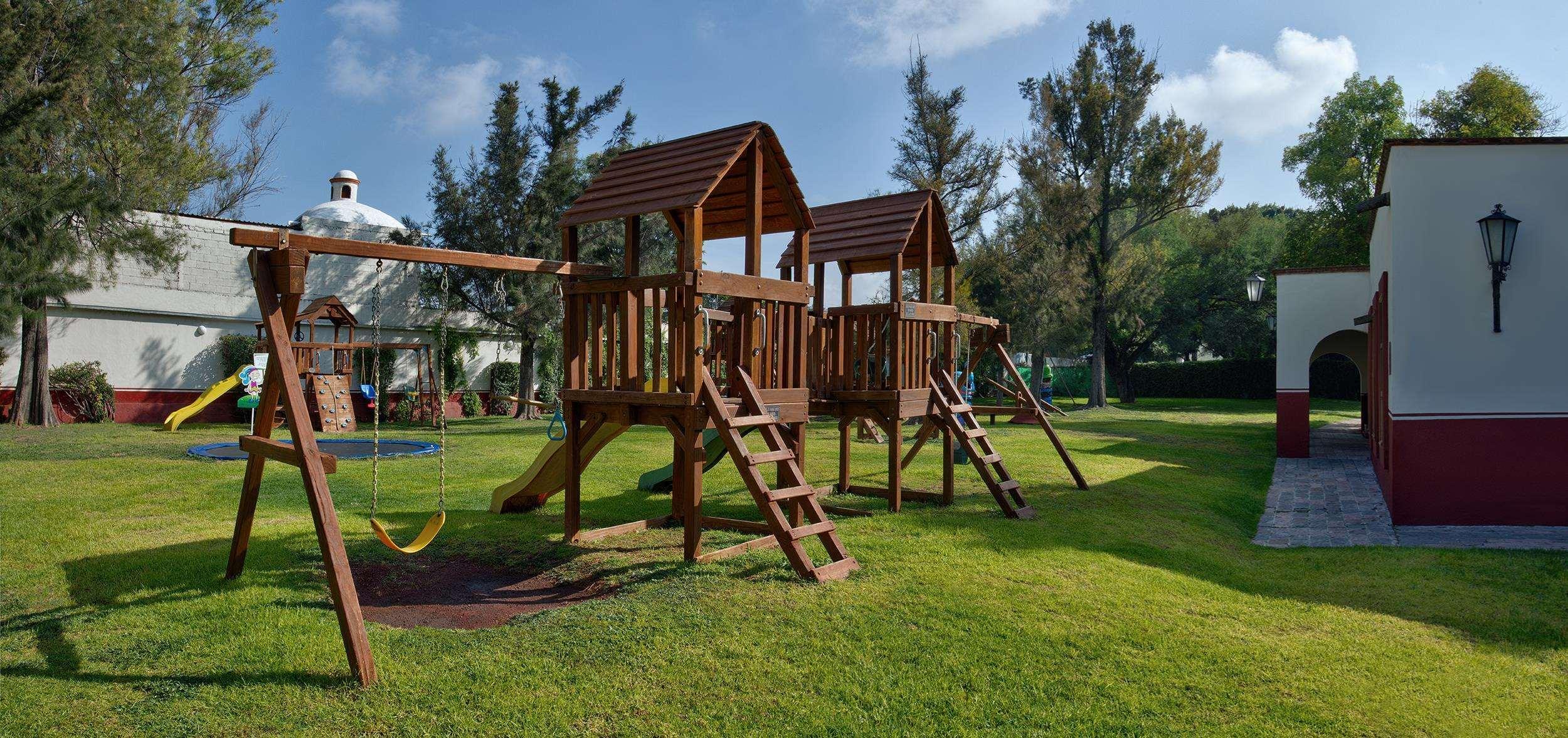 Hacienda Jurica By Brisas Hotel Queretaro Exterior photo Playground in the park