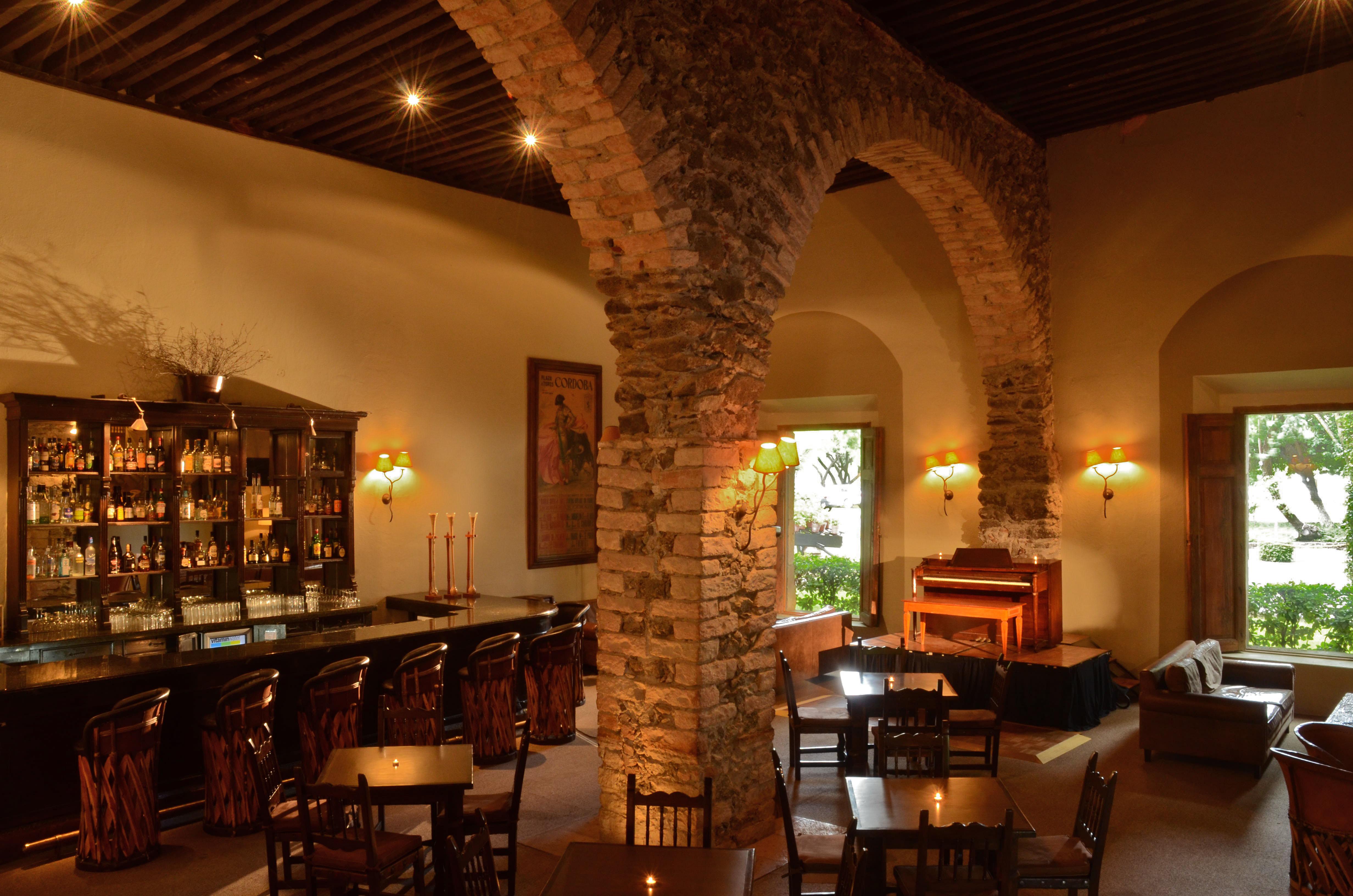 Hacienda Jurica By Brisas Hotel Queretaro Exterior photo The bar at the hotel